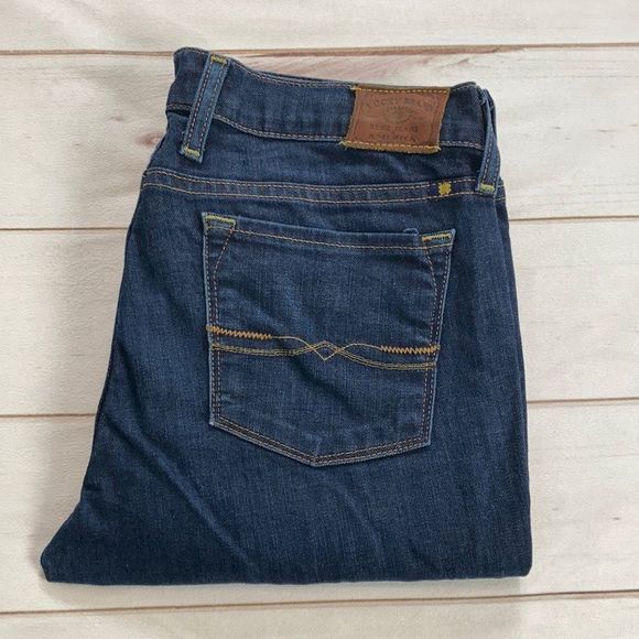 Lucky Brand Charlie Skinny Jeans Size 8/29 - Picture 2 of 14